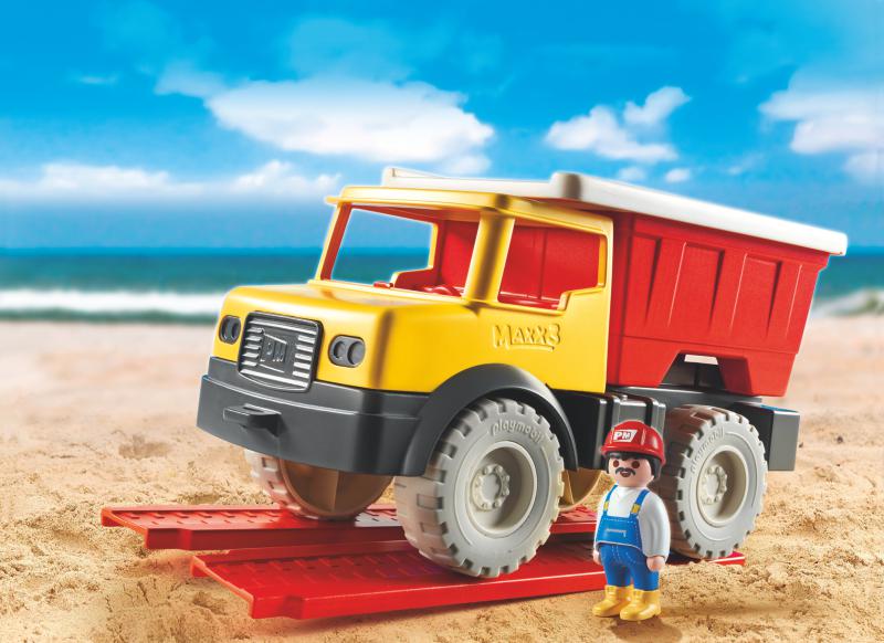 Camion nisip marca Playmobil cu comanda online