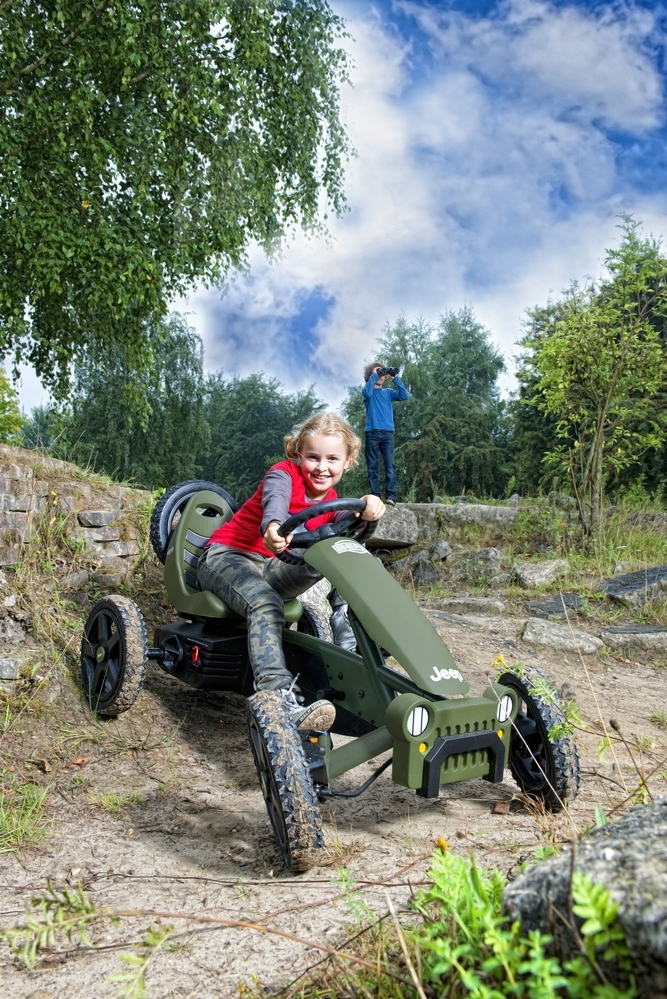 Cauciuc 12×2,50-9 all terrain marca BERG TOYS cu comanda online