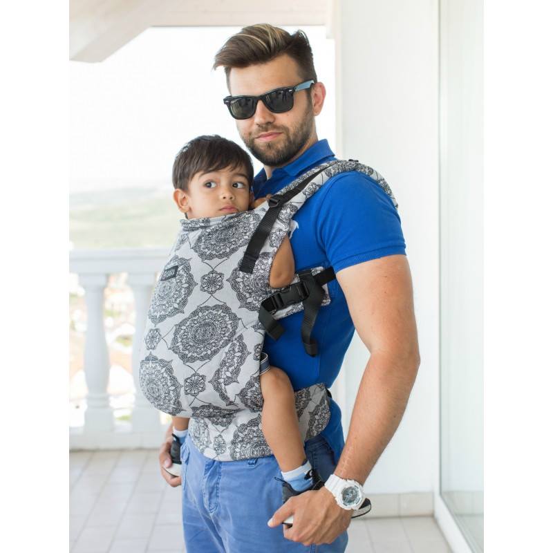 Marsupiu Isara Toddler Full Wrap Conversion Kaleidoscopix Silver marca Isara cu comanda online