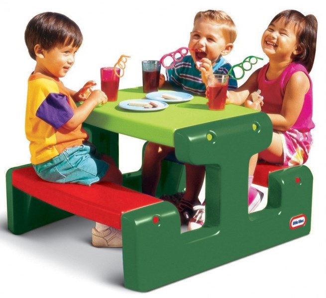 Masa picnic cu bancheta 4 copii marca LITTLE TIKES cu comanda online