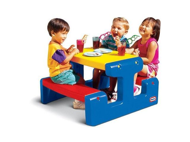 Masa picnic cu bancheta 6 copii marca LITTLE TIKES cu comanda online