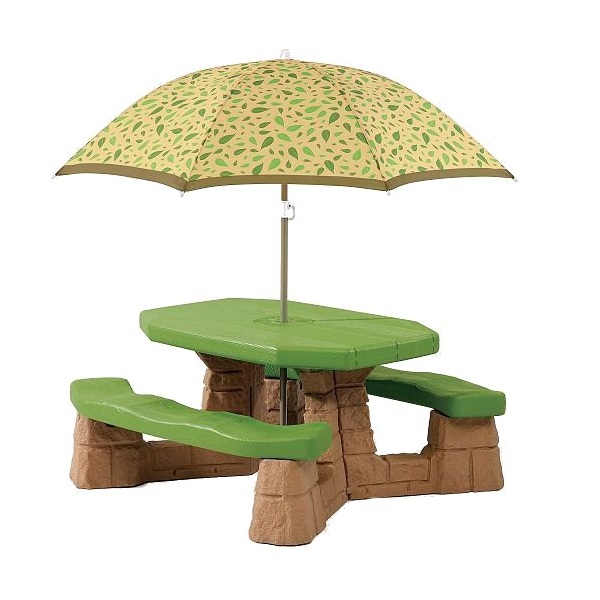 Masa picnic cu umbrela Naturally Playful Recolor marca STEP2 cu comanda online