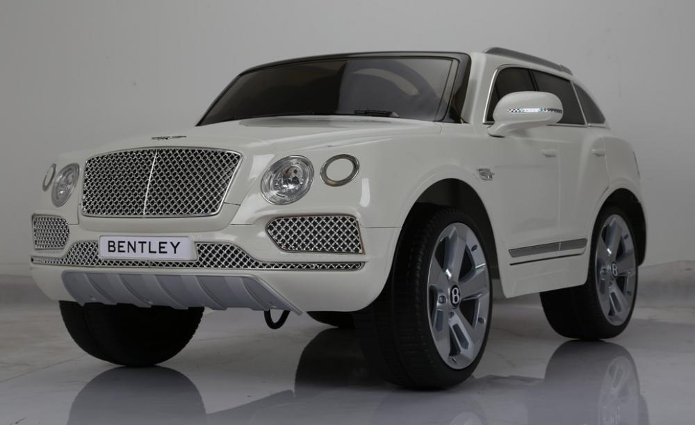 Masinuta electrica cu telecomanda Bentley White marca Bentley cu comanda online