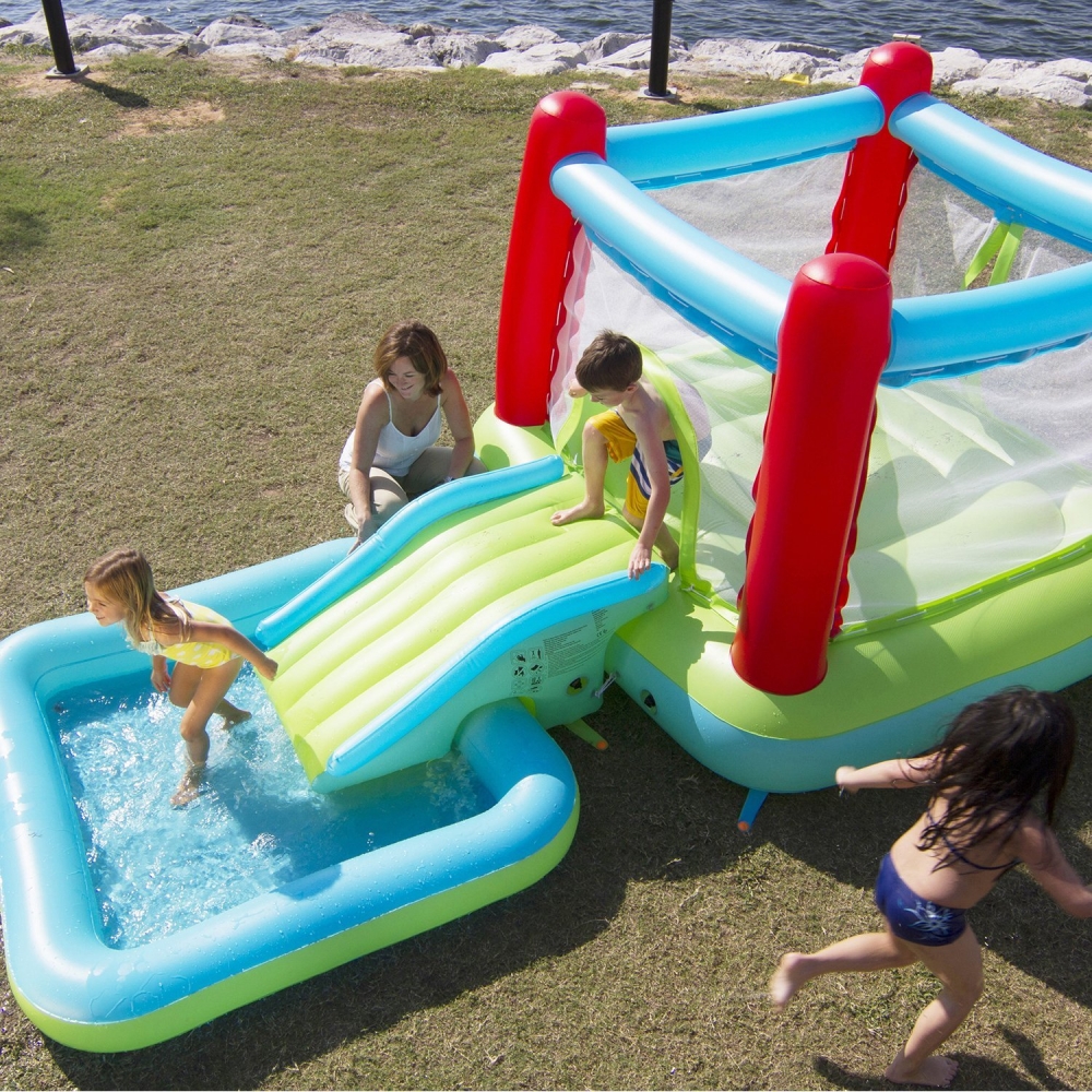 Spatiu de joaca gonflabil Airpro Tech Castel cu piscina si tobogan marca KNORRTOYS cu comanda online