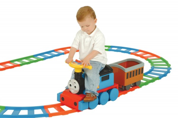 Trenulet electric copii Thomas cu traseu din sine 6V marca MVS cu comanda online